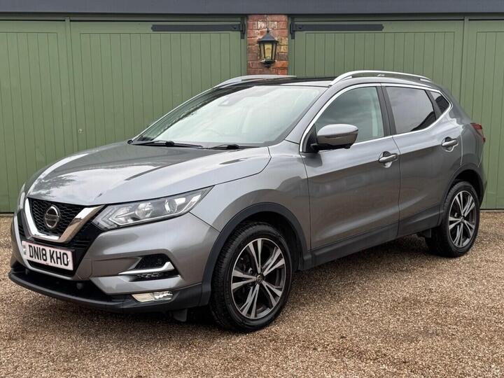 Nissan QASHQAI 1.5 DCi N-Connecta Euro 6 (s/s) 5dr