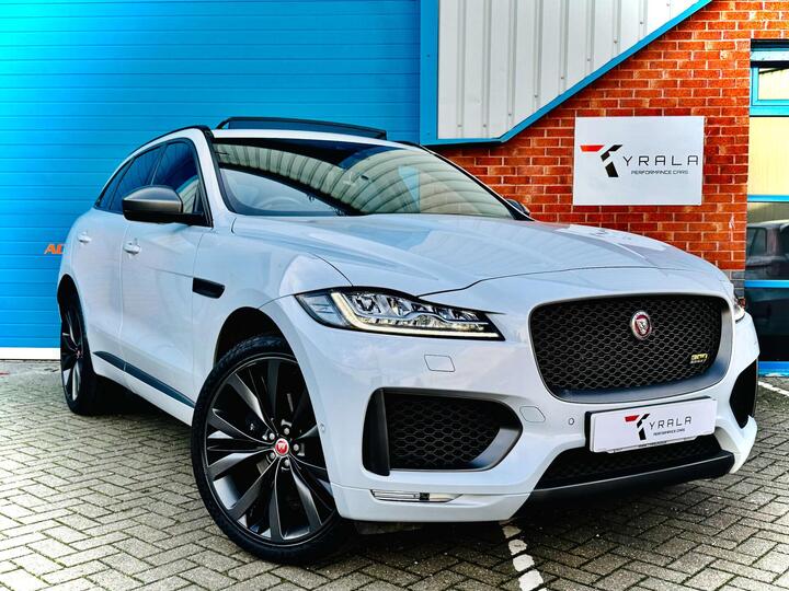 Jaguar F-PACE 3.0 D300 V6 300 Sport Auto AWD Euro 6 (s/s) 5dr Jaguar F-PACE 3.0 D300 V6 300 Sport Auto AWD Euro 6 (s/s) 5dr