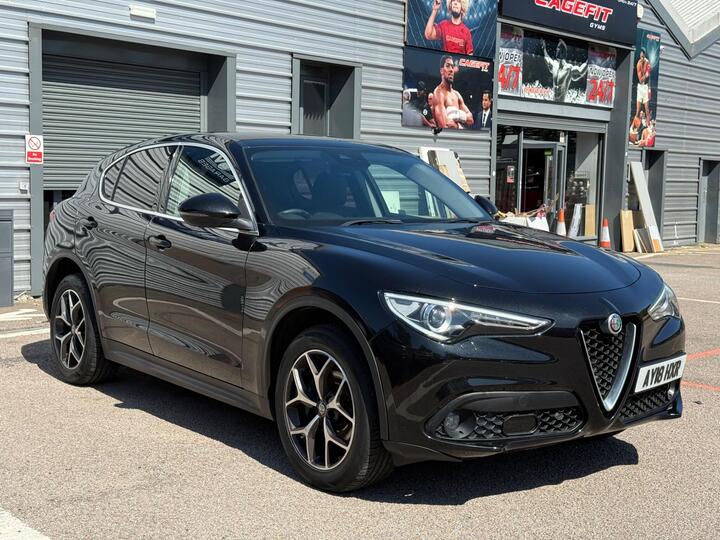 Alfa Romeo Stelvio 2.2 TD Speciale Auto Q4 AWD Euro 6 (s/s) 5dr Alfa Romeo Stelvio 2.2 TD Speciale Auto Q4 AWD Euro 6 (s/s) 5dr
