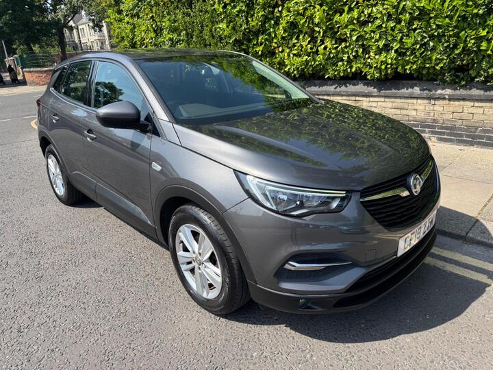 Vauxhall Grandland X 1.2 Turbo SE Euro 6 (s/s) 5dr