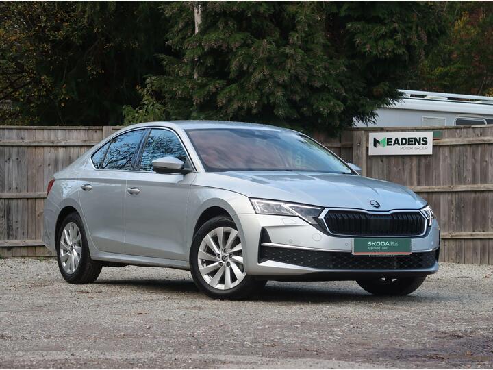 Skoda Octavia 1.5 TSI ACT First Edition Euro 6 (s/s) 5dr Skoda Octavia 1.5 TSI ACT First Edition Euro 6 (s/s) 5dr