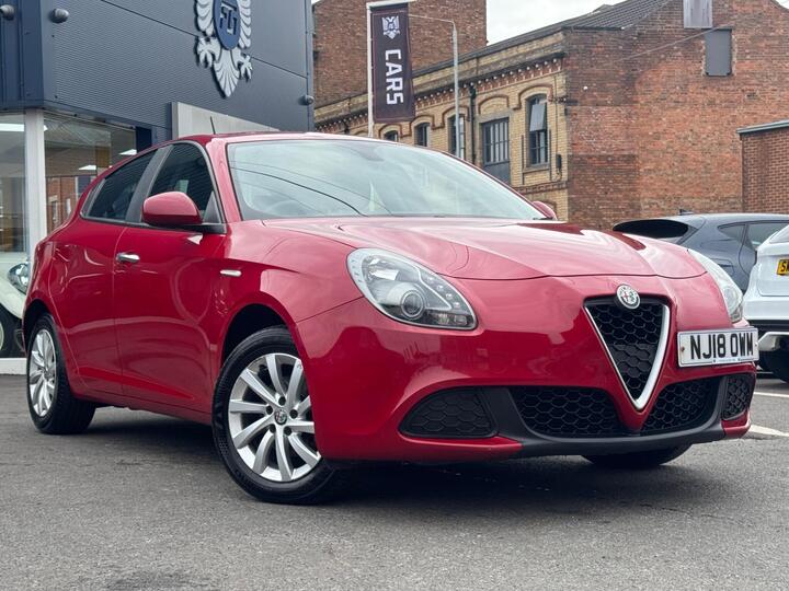 Alfa Romeo Giulietta 1.4 TB Giulietta Euro 6 (s/s) 5dr Alfa Romeo Giulietta 1.4 TB Giulietta Euro 6 (s/s) 5dr