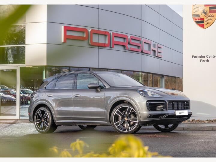 Porsche Cayenne 3.0 V6 E-Hybrid 17.9kWh TiptronicS 4WD Euro 6 (s/s) 5dr (3.6kW Charger)