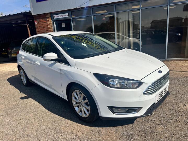Ford Focus 1.0T EcoBoost Titanium Euro 6 (s/s) 5dr