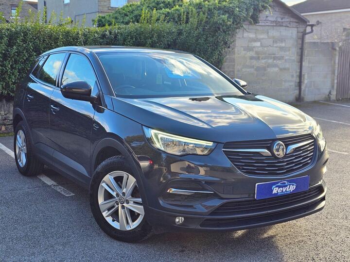 Vauxhall Grandland X 1.2 Turbo SE Euro 6 (s/s) 5dr Vauxhall Grandland X 1.2 Turbo SE Euro 6 (s/s) 5dr