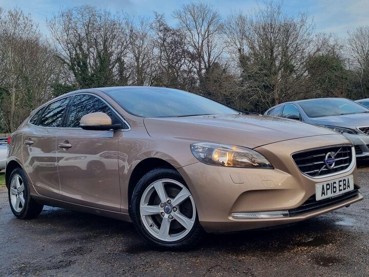 Volvo V40 2.0 D2 SE Euro 6 (s/s) 5dr