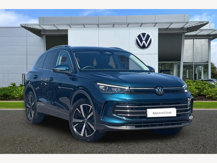 Volkswagen Tiguan 1.5 ETSI MHEV Elegance DSG Euro 6 (s/s) 5dr