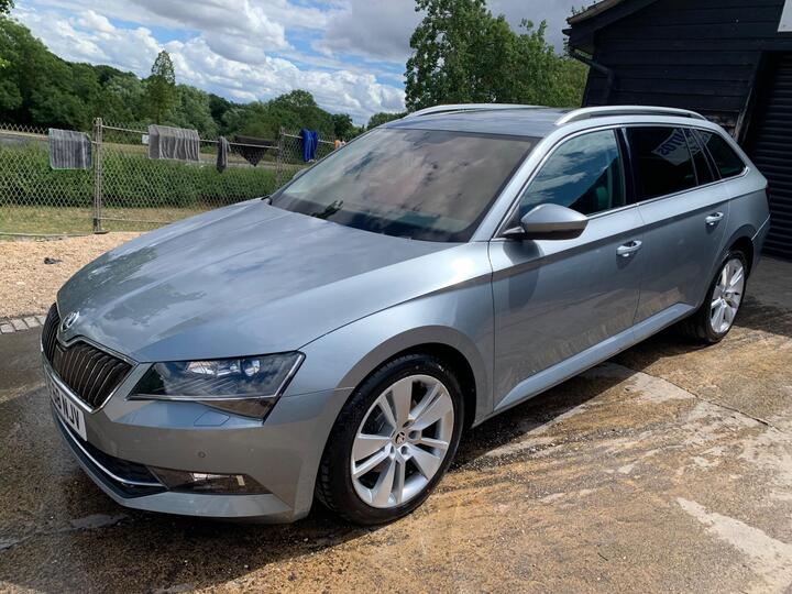 Skoda Superb 2.0 TDI SE L Executive DSG Euro 6 (s/s) 5dr