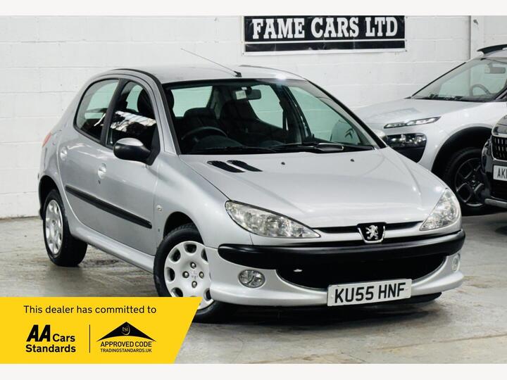 Peugeot 206 1.4 8v S 5dr (a/c) Peugeot 206 1.4 8v S 5dr (a/c)