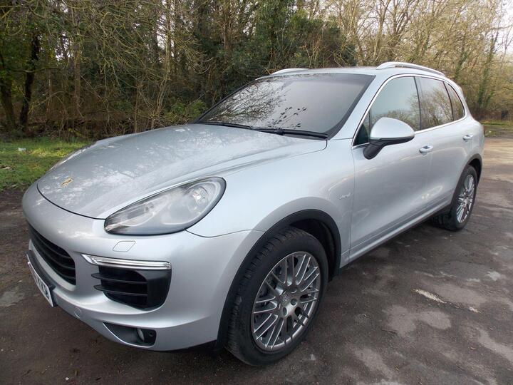 Porsche Cayenne 3.0 TD V6 TiptronicS 4WD Euro 6 (s/s) 5dr