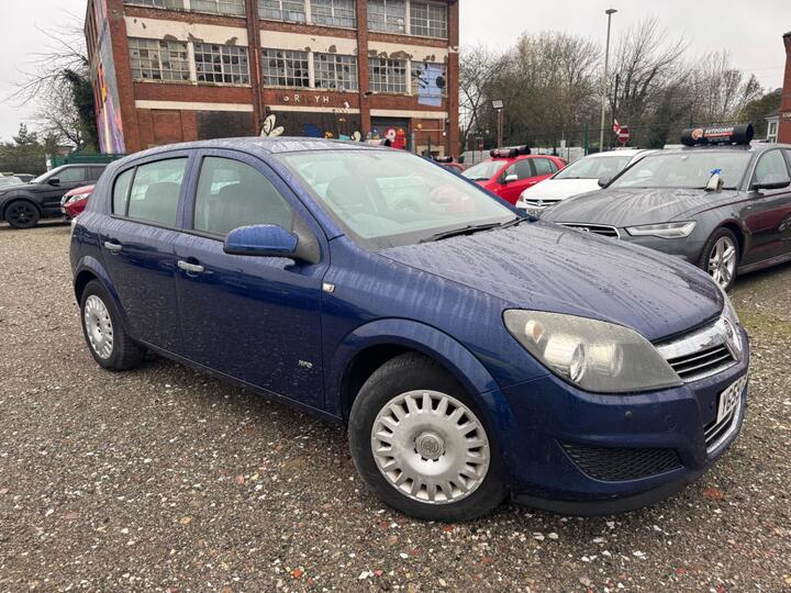 Vauxhall Astra 1.8i 16v Life 5dr Vauxhall Astra 1.8i 16v Life 5dr