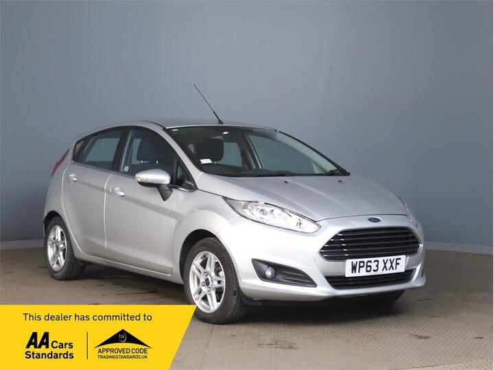 Ford Fiesta 1.0T EcoBoost Zetec Euro 5 (s/s) 5dr