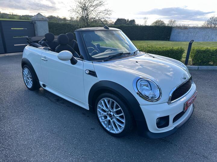 MINI Convertible 1.6 Cooper Euro 6 (s/s) 2dr