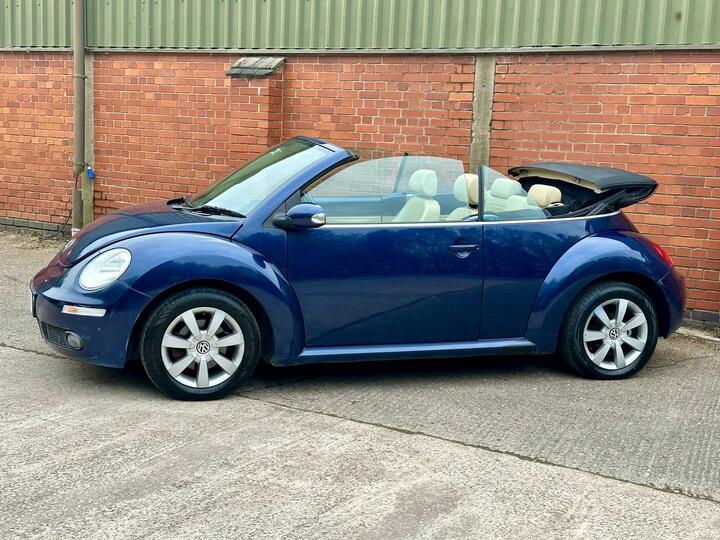 Volkswagen Beetle 1.6 Luna Cabriolet Euro 4 2dr