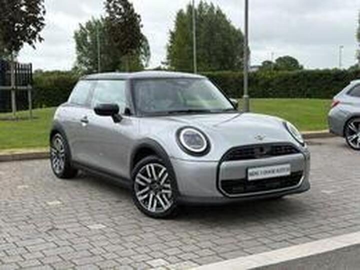 MINI Cooper 1.5C Classic Steptronic Euro 6 (s/s) 3dr