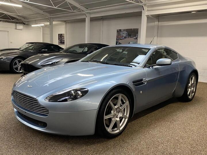 Aston Martin Vantage 4.3 V8 Euro 4 2dr Aston Martin Vantage 4.3 V8 Euro 4 2dr