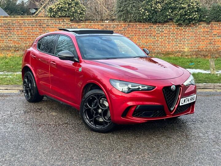 Alfa Romeo Stelvio 2.9 V6 Bi-Turbo Quadrifoglio Super Sport Auto Q4 AWD Euro 6 (s/s) 5dr Alfa Romeo Stelvio 2.9 V6 Bi-Turbo Quadrifoglio Super Sport Auto Q4 AWD Euro 6 (s/s) 5dr