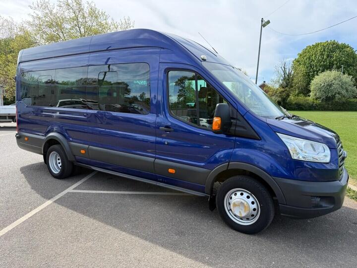 Ford TRANSIT 2.2 TDCi 460 HDT Trend L4 H3 4dr (17 Seats)