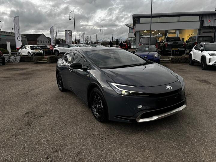 Toyota Prius 2.0 13.6kWh Design CVT Euro 6 (s/s) 5dr
