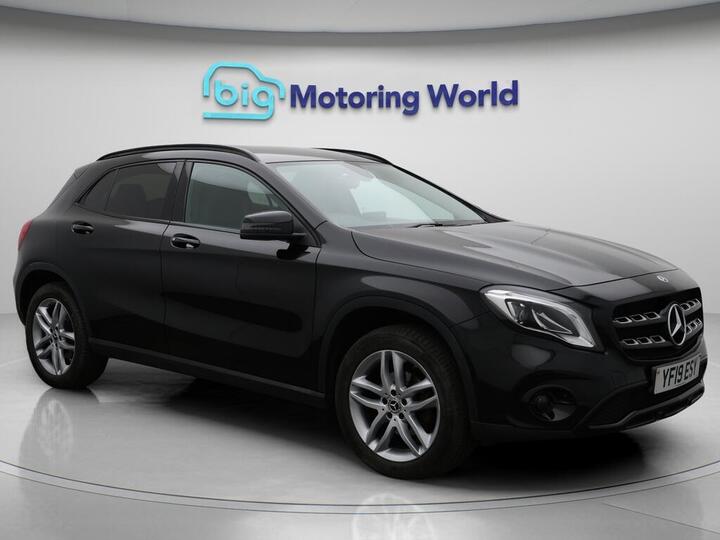 Mercedes-Benz GLA 1.6 GLA180 Urban Edition 7G-DCT Euro 6 (s/s) 5dr Mercedes-Benz GLA 1.6 GLA180 Urban Edition 7G-DCT Euro 6 (s/s) 5dr