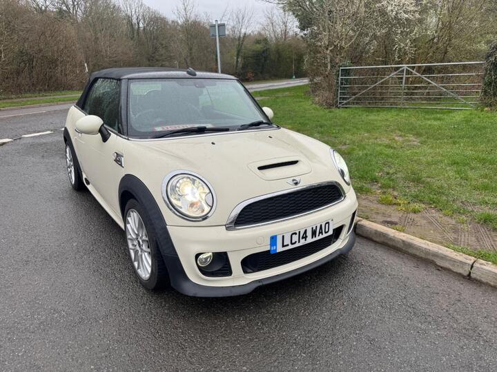 MINI Convertible 1.6 Cooper S Euro 5 (s/s) 2dr