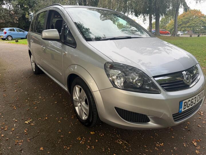 Vauxhall Zafira 1.6 16V Exclusiv Euro 5 5dr