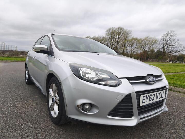 Ford Focus 1.6 Zetec Powershift Euro 5 5dr