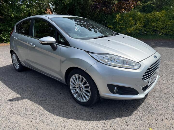 Ford Fiesta 1.0T EcoBoost Titanium Euro 5 (s/s) 5dr