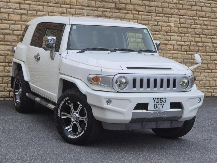 Toyota FJ Cruiser 4.0 Colour Package 5dr Automatic Petrol Toyota FJ Cruiser 4.0 Colour Package 5dr Automatic Petrol