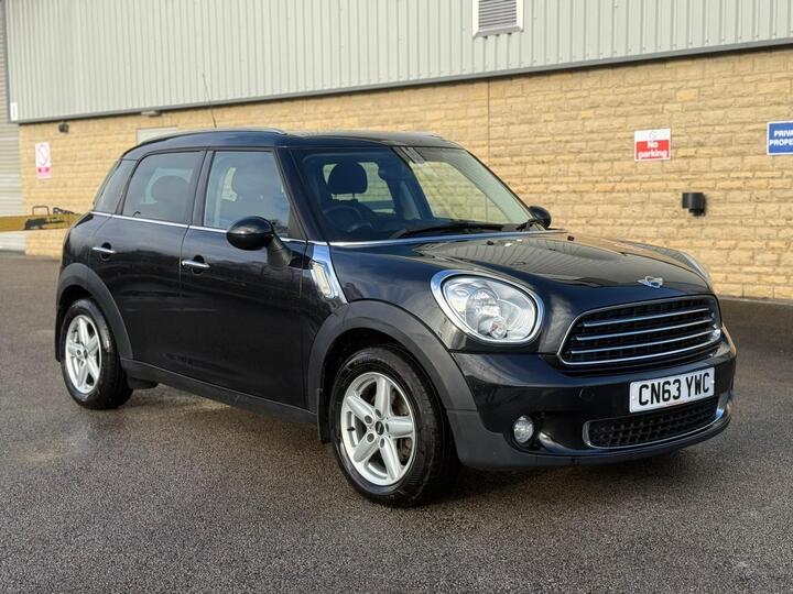MINI Countryman 1.6 Cooper D Euro 5 (s/s) 5dr MINI Countryman 1.6 Cooper D Euro 5 (s/s) 5dr