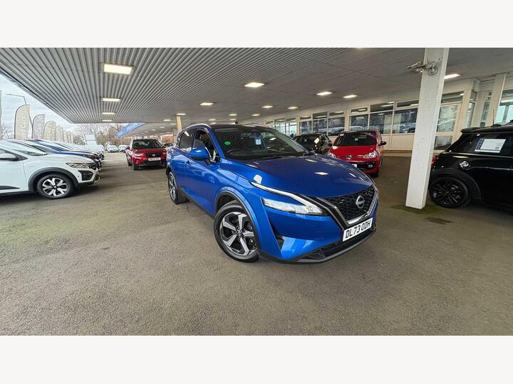 Nissan Qashqai 1.3 DIG-T MHEV N-Connecta XTRON Euro 6 (s/s) 5dr Nissan Qashqai 1.3 DIG-T MHEV N-Connecta XTRON Euro 6 (s/s) 5dr