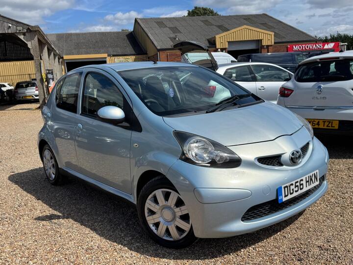 Toyota AYGO 1.0 VVT-i + MultiMode Euro 4 5dr