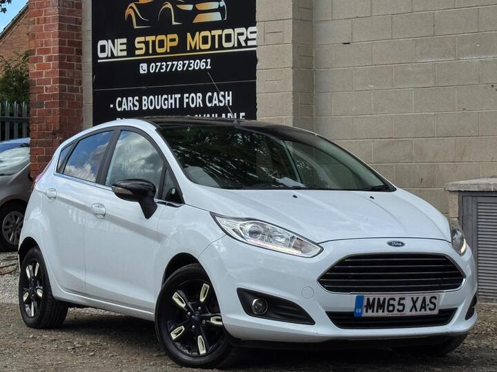 Ford Fiesta 1.0T EcoBoost Zetec White Edition Euro 6 (s/s) 5dr