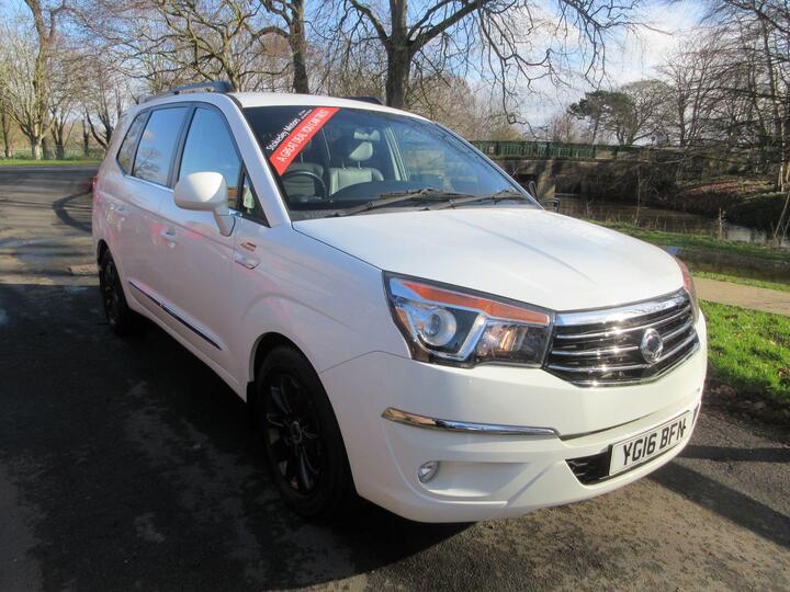 SsangYong Turismo 2.2D ELX T-Tronic 4WD Selectable Euro 6 5dr