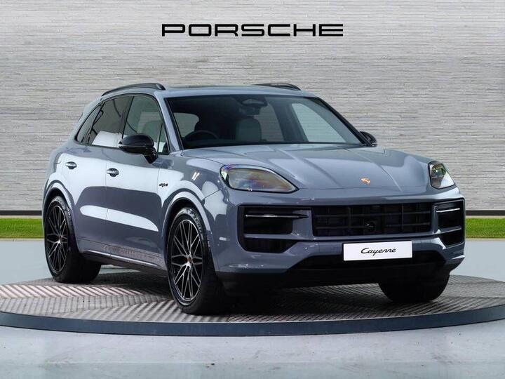 Porsche Cayenne 3.0 V6 E-Hybrid 25.9kWh Black Edition TiptronicS 4WD Euro 6 (s/s) 5dr