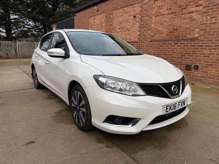 Nissan Pulsar 1.2 DIG-T N-Connecta Euro 6 (s/s) 5dr Nissan Pulsar 1.2 DIG-T N-Connecta Euro 6 (s/s) 5dr