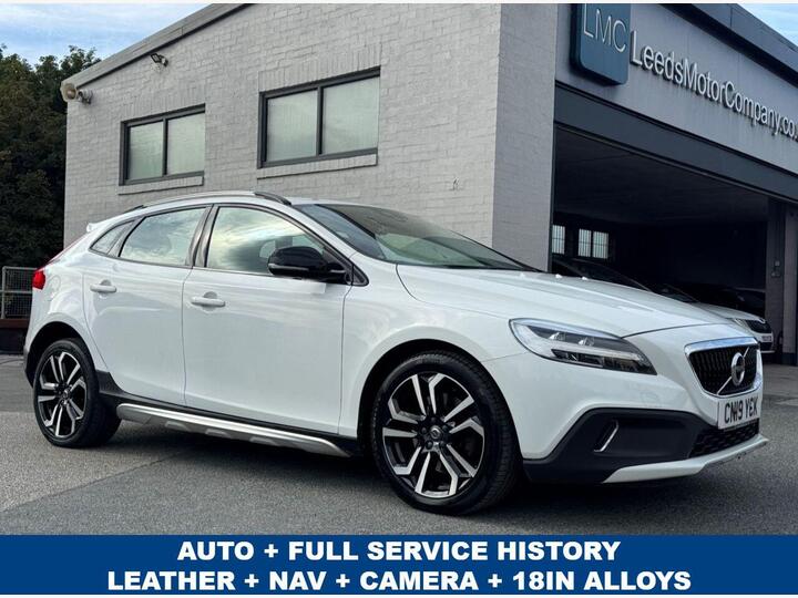 Volvo V40 CROSS COUNTRY 1.5 T3 GPF Pro Auto Euro 6 (s/s) 5dr