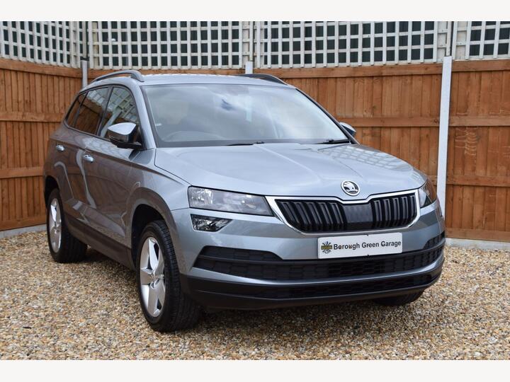 Skoda Karoq 1.6 TDI SE DSG Euro 6 (s/s) 5dr Skoda Karoq 1.6 TDI SE DSG Euro 6 (s/s) 5dr
