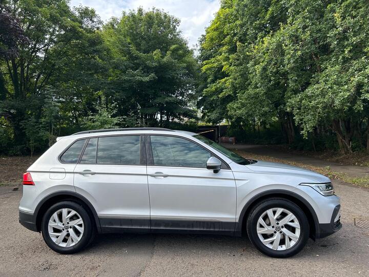 Volkswagen Tiguan 1.5 TSI Life Euro 6 (s/s) 5dr