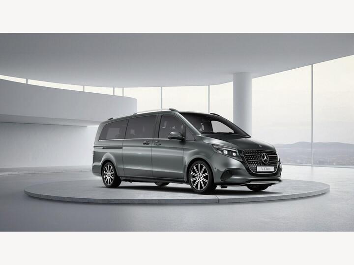 Mercedes-Benz V Class 2.0 V220d Premium G-Tronic+ Euro 6 (s/s) 5dr (7 Seat, Extra Long)