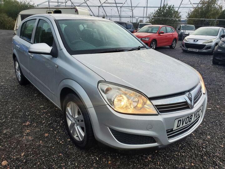 Vauxhall Astra 1.4i 16v Club 5dr