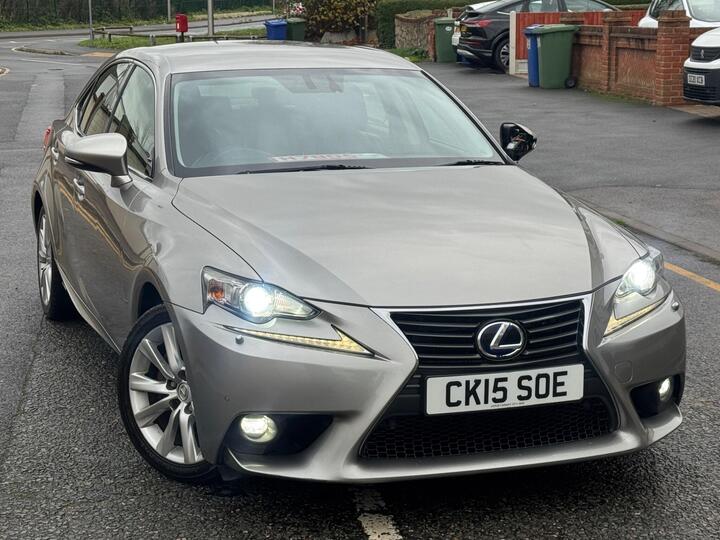 Lexus IS 2.5 300h Executive Edition E-CVT Euro 5 (s/s) 4dr