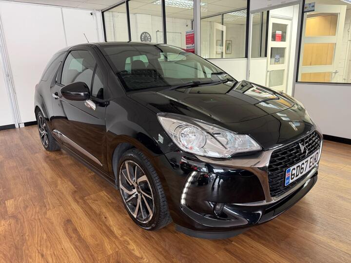 DS AUTOMOBILES DS 3 1.2 PureTech Connected Chic Euro 6 (s/s) 3dr