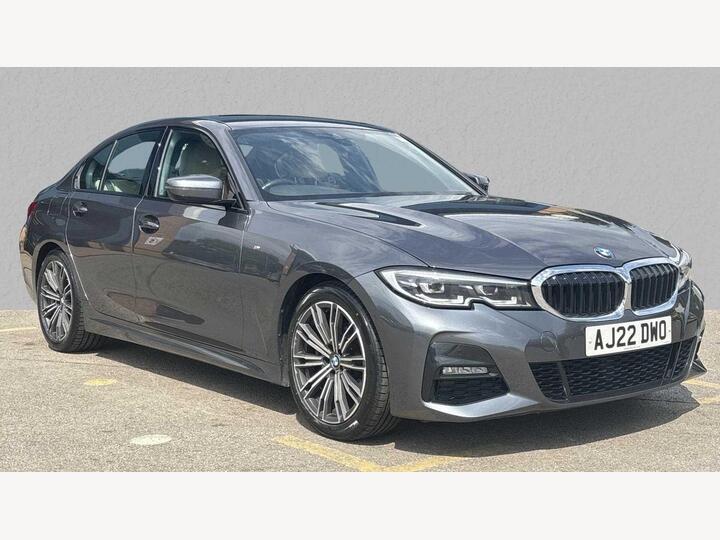 BMW 3 SERIES SALOON 320i M Sport 4dr Step Auto BMW 3 SERIES SALOON 320i M Sport 4dr Step Auto