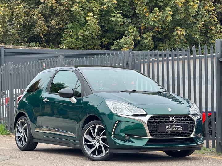 DS AUTOMOBILES DS 3 1.2 PureTech Connected Chic Euro 6 3dr DS AUTOMOBILES DS 3 1.2 PureTech Connected Chic Euro 6 3dr