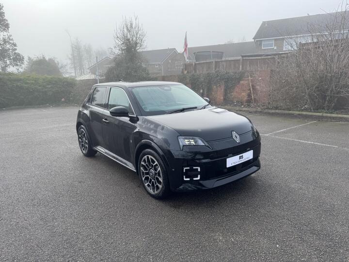 Renault 5 E-Tech Electric Comfort Range 52kWh Roland Garros+ Auto 5dr