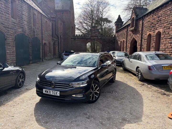 Volkswagen PASSAT 1.5 TSI EVO SEL DSG Euro 6 (s/s) 5dr Volkswagen PASSAT 1.5 TSI EVO SEL DSG Euro 6 (s/s) 5dr