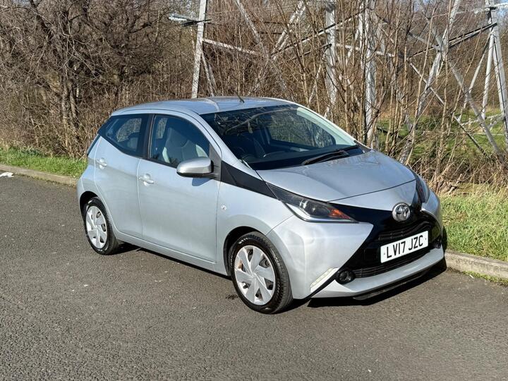 Toyota AYGO 1.0 VVT-i X-play Euro 6 5dr