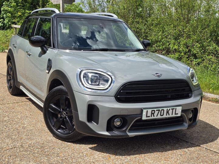 MINI Countryman 1.5 Cooper Classic Steptronic Euro 6 (s/s) 5dr MINI Countryman 1.5 Cooper Classic Steptronic Euro 6 (s/s) 5dr