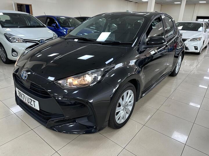 Toyota Yaris 1.5 VVT-h Icon E-CVT Euro 6 (s/s) 5dr